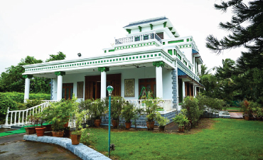 Vishwaghar, Narwekar Farms